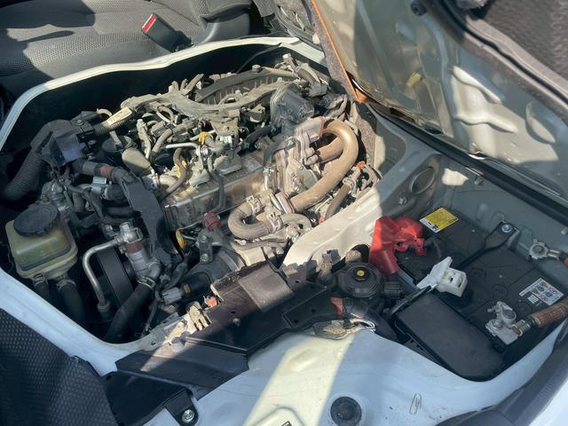 ハイエースバン ＤＸ　ＧＬパッケージ　ＬＥＤヘッドライト・衝突軽減ブレーキ・助手席エアバック・バックカメラ・ナビ・Ｂｌｕｅｔｏｏｔｈ・オートヘッドライト・トヨタセーフティセンス・ビルトインＥＴＣ・ＤＶＤ・ＣＤ・両側スライドドア（69枚目）