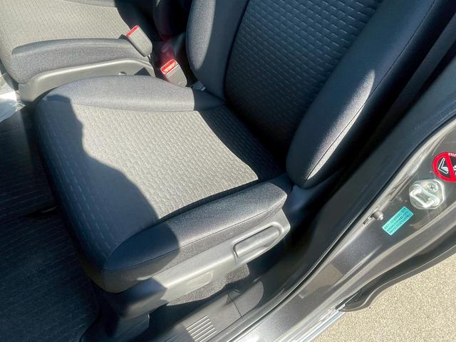 フリードスパイクハイブリッド 　純正ギャザ－ズナビ・ＤＶＤ・ＣＤ・ＵＳＢ・ＡＭ・ＦＭ・ＥＴＣ車載器・ワンセグ・エアコン・両側スライドドア・横滑り防止・ヘッドライトレベライザー・キーレスキー・（50枚目）