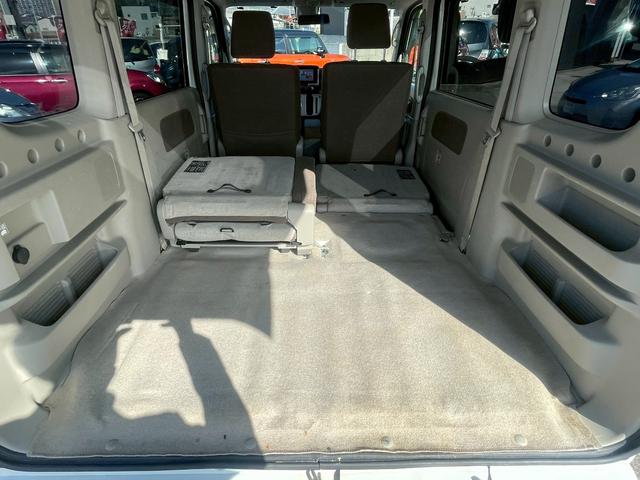 ☆展示前点検☆全車展示前に必ず事前点検を実施しています。保安基準に基づく点検と装備品の動作確認、走行テストも実施しています！どんなに希少なお車でもこの基準をクリアできないお車は展示しません。