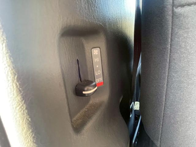 ハイエースバン ロングスーパーGL LEDヘッドライト・助手席エアバック・バックカメラ・ナビ・Bluetooth・スマートキー・プッシュスタート・オートヘッドライト・ETC・DVD・CD・両側スライドドア(62枚目)