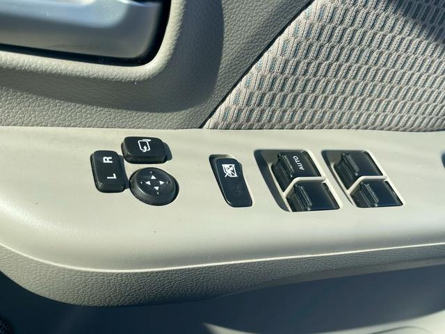 エブリイワゴン ナビ・衝突軽減ブレーキ・両側パワースライドドア・フォグライト・ETC・オートステップ・リアヒーター・Bluetooth・DVD・CD・フルセグ・オートエアコン・スズキセーフティサポート・オートライト(34枚目)