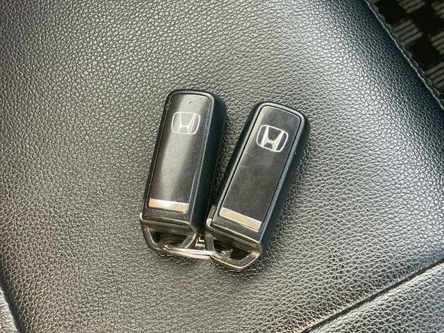 N-ONE プレミアム ナビ・バックカメラ・シートカバー・Bluetooth・DVD・CD・TV・ETC・ディスチャージドランプ・プッシュスタート・オートエアコン・フォグライト・ベンチシート・スマートキー・ステリモ(38枚目)