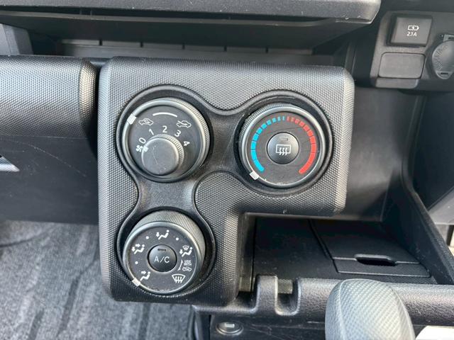 プロボックス ＤＸコンフォート　故障診断書付・衝突軽減ブレーキ・ナビ・ＥＴＣ・トヨタセーフティセンス・Ｂｌｕｅｔｏｏｔｈ・フルセグＴＶ・ＤＶＤ・ＣＤ・横滑り防止装置・運転席助手席エアバック・盗難防止装置・キーレス・パワーウィンドウ（34枚目）