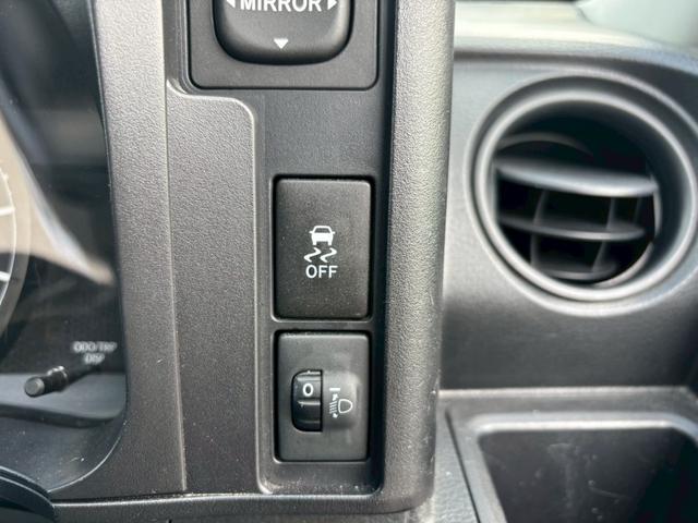 プロボックス ＤＸコンフォート　故障診断書付・衝突軽減ブレーキ・ナビ・ＥＴＣ・トヨタセーフティセンス・Ｂｌｕｅｔｏｏｔｈ・フルセグＴＶ・ＤＶＤ・ＣＤ・横滑り防止装置・運転席助手席エアバック・盗難防止装置・キーレス・パワーウィンドウ（38枚目）