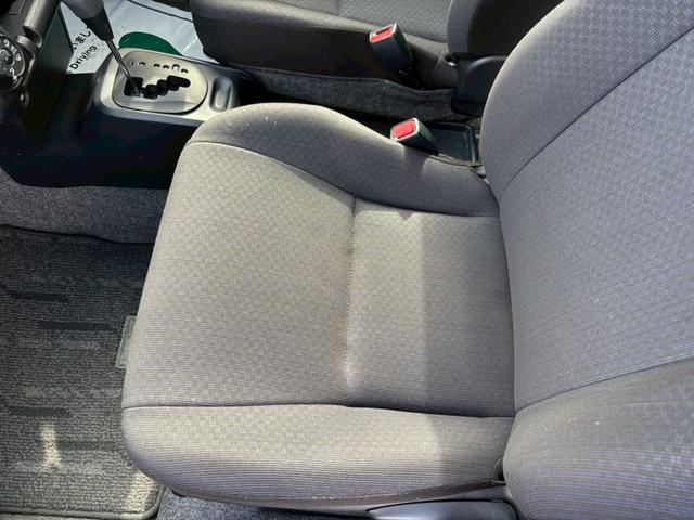 プロボックス ＤＸコンフォート　故障診断書付・衝突軽減ブレーキ・ナビ・ＥＴＣ・トヨタセーフティセンス・Ｂｌｕｅｔｏｏｔｈ・フルセグＴＶ・ＤＶＤ・ＣＤ・横滑り防止装置・運転席助手席エアバック・盗難防止装置・キーレス・パワーウィンドウ（67枚目）