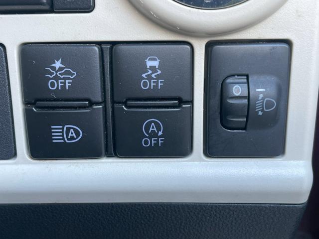 ムーヴキャンバス Ｘメイクアップリミテッド　ＳＡＩＩＩ　故障診断書付・純正ナビ・全方位カメラ・バックカメラ・衝突軽減ブレーキ・両側パワースライドドア・Ｂｌｕｅｔｏｏｔｈ・ＥＴＣ・プッシュスタート・オートエアコン・オートハイビーム・スマートアシスト・ＤＶＤ（6枚目）