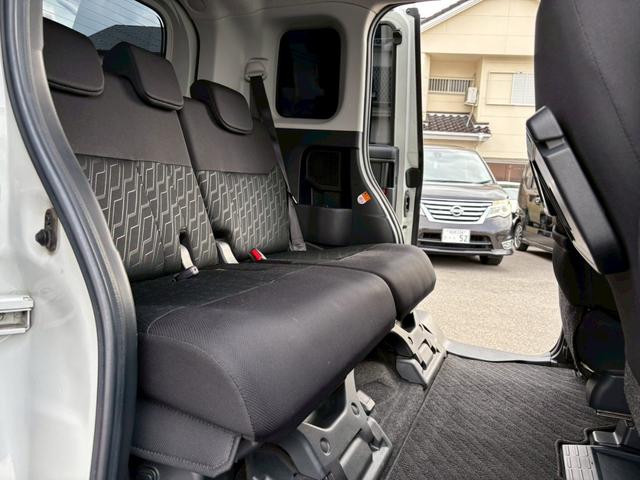 ルーミー カスタムＧ　故障診断書付・純正９型ナビ・バックカメラ・衝突軽減ブレーキ・ＬＥＤヘッドライト・シートヒーター・両側パワースライドドア・シートカバー・Ｂｌｕｅｔｏｏｔｈ・クルーズコントロール・ＤＶＤ・ＣＤ・純正ＡＷ（52枚目）