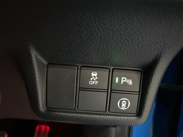 シビック タイプＲ　レーシングブラックパッケージ　タイプＲ　６速マニュアル　純正９インチコネクトナビ　フルセグＴＶ　ブルートゥース　　バックカメラ　ＥＴＣ２．０　ＬＥＤオートライト　ブラインドスポット　禁煙車　Ｐセンサー　ターボ（48枚目）