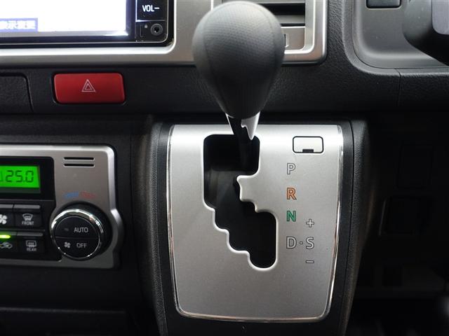 ハイエースワゴン ＧＬ　ワンセグ　メモリーナビ　バックカメラ　衝突被害軽減システム　ＥＴＣ　ドラレコ　乗車定員１０人　３列シート（15枚目）