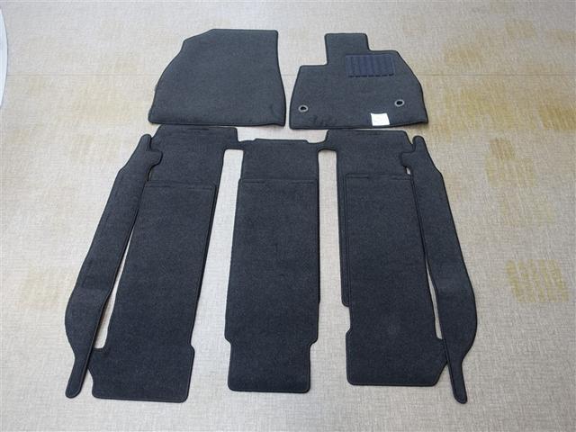 ノア ハイブリッドＺ　フルセグ　メモリーナビ　ＤＶＤ再生　ミュージックプレイヤー接続可　後席モニター　バックカメラ　衝突被害軽減システム　ＥＴＣ　両側電動スライド　ＬＥＤヘッドランプ　乗車定員７人　３列シート（38枚目）