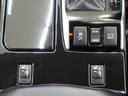 シートヒーター、各種モード切替スイッチも備わっております。