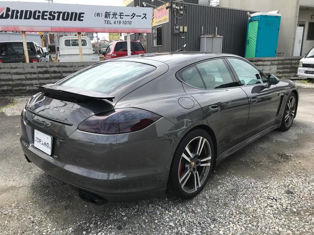 GTS 黒革シート サンルーフ 4WD PDK SPクロノ(9枚目)
