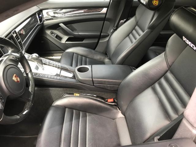 GTS 黒革シート サンルーフ 4WD PDK SPクロノ(17枚目)