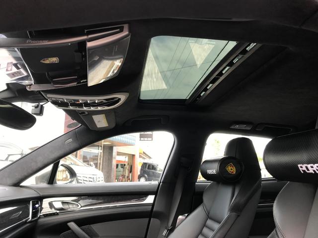 GTS 黒革シート サンルーフ 4WD PDK SPクロノ(18枚目)
