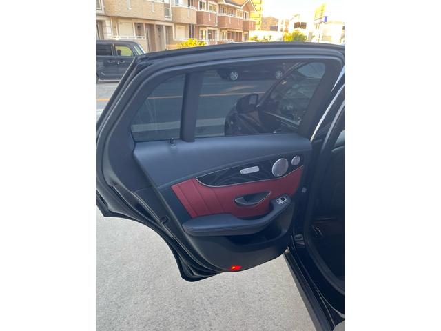 GLC GLC43 4マチッククーペ レザーエクスクルーシブパッケージ、バックモニター、360°カメラ、ETC2.0、ドラレコ前後、シートヒーター、電動シート、Burmesterサウンドスピーカー、Bluetooth(31枚目)