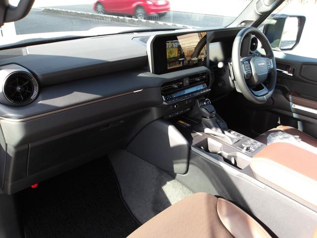 ランドクルーザー250 ZX ダークチェスナット本革シート サンルーフ 純正20インチアルミホイル モデリスタ 純正ナビTV ETC 走行中TVOK ディーゼル 7人乗り(30枚目)