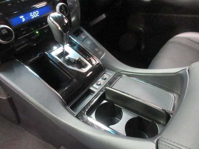 アルファード 2.5S Cパッケージ フルセグ メモリーナビ DVD再生 後席モニター バックカメラ 衝突被害軽減システム ETC ドラレコ 両側電動スライド LEDヘッドランプ 乗車定員7人 3列シート(26枚目)