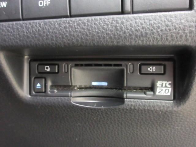 ハリアーハイブリッド レザーパッケージ　革シート　フルセグ　メモリーナビ　バックカメラ　衝突被害軽減システム　ＥＴＣ　ドラレコ　ＬＥＤヘッドランプ（14枚目）