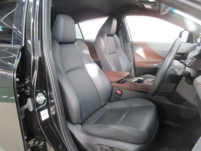 ハリアーハイブリッド レザーパッケージ　革シート　フルセグ　メモリーナビ　バックカメラ　衝突被害軽減システム　ＥＴＣ　ドラレコ　ＬＥＤヘッドランプ（28枚目）