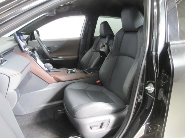 ハリアーハイブリッド レザーパッケージ　革シート　フルセグ　メモリーナビ　バックカメラ　衝突被害軽減システム　ＥＴＣ　ドラレコ　ＬＥＤヘッドランプ（29枚目）