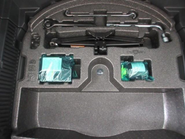 ハリアーハイブリッド レザーパッケージ　革シート　フルセグ　メモリーナビ　バックカメラ　衝突被害軽減システム　ＥＴＣ　ドラレコ　ＬＥＤヘッドランプ（37枚目）