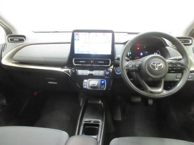 アクア Ｚ　メモリーナビ　バックカメラ　衝突被害軽減システム　ＥＴＣ　ＬＥＤヘッドランプ　アイドリングストップ（6枚目）