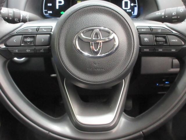 アクア Ｚ　メモリーナビ　バックカメラ　衝突被害軽減システム　ＥＴＣ　ＬＥＤヘッドランプ　アイドリングストップ（17枚目）