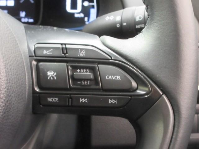 アクア Ｚ　メモリーナビ　バックカメラ　衝突被害軽減システム　ＥＴＣ　ＬＥＤヘッドランプ　アイドリングストップ（19枚目）