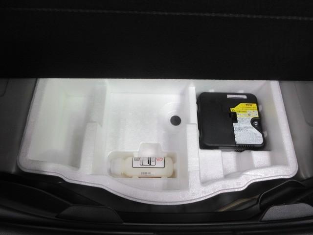 アクア Ｚ　メモリーナビ　バックカメラ　衝突被害軽減システム　ＥＴＣ　ＬＥＤヘッドランプ　アイドリングストップ（31枚目）