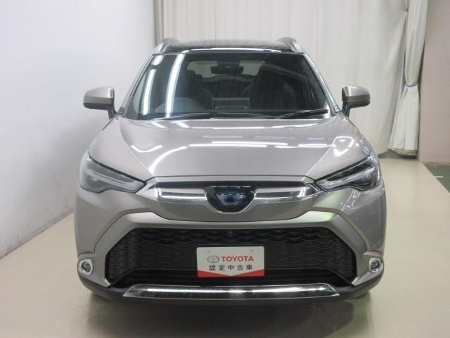 カローラクロス ハイブリッド　Ｚ　サンルーフ　メモリーナビ　バックカメラ　衝突被害軽減システム　ＥＴＣ　ＬＥＤヘッドランプ（4枚目）