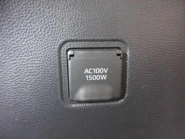 カローラクロス ハイブリッド　Ｚ　サンルーフ　メモリーナビ　バックカメラ　衝突被害軽減システム　ＥＴＣ　ＬＥＤヘッドランプ（23枚目）