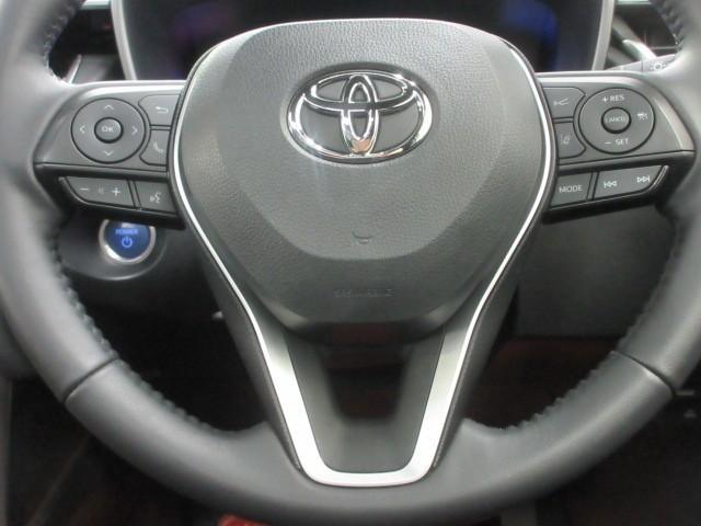 カローラクロス ハイブリッド　Ｚ　サンルーフ　メモリーナビ　バックカメラ　衝突被害軽減システム　ＥＴＣ　ＬＥＤヘッドランプ（24枚目）