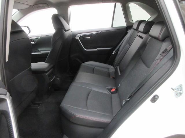 ＲＡＶ４ ハイブリッドアドベンチャー　オフロードパッケージＩＩ　４ＷＤ　フルセグ　メモリーナビ　バックカメラ　衝突被害軽減システム　ＥＴＣ　ドラレコ　ＬＥＤヘッドランプ（30枚目）