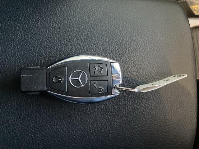 ＳＬＫ ＳＬＫ２００ブルーエフィシェンシー　運転席助手席サイドエアバッグ／盗難防止システム／皮シート／バックカメラ／ドライブレコーダー／ＣＤ／修復歴なし／走行距離２４，０００ｋｍ（52枚目）