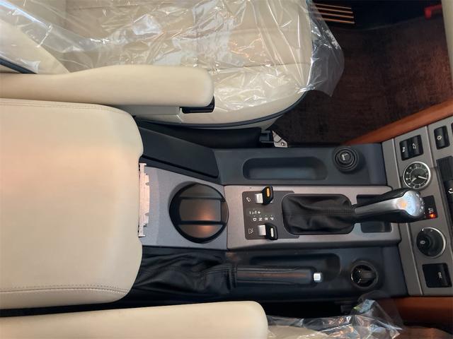 レンジローバー ヴォーグ 運転席助手席サイドエアバッグ/サンルーフ/革シート/盗難防止システム/修復歴なし/走行距離55,000km/コーティング済み(38枚目)