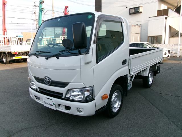 トヨエース 　１．２ｔ９尺低床平ボディ　ＡＴ車　３，０００ｃｃディーゼルターボ　エアコン　パワステ　パワーウィンドウ　エアーバック　集中ロック　ＥＴＣ　社外ナビ　スタッドレスタイヤ　外装仕上げ済み　リースアップ車（2枚目）