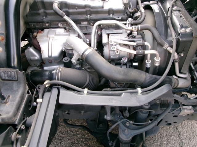 トヨエース 　１．２ｔ９尺低床平ボディ　ＡＴ車　３，０００ｃｃディーゼルターボ　エアコン　パワステ　パワーウィンドウ　エアーバック　集中ロック　ＥＴＣ　社外ナビ　スタッドレスタイヤ　外装仕上げ済み　リースアップ車（27枚目）