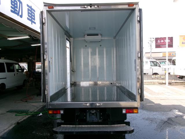 ＮＴ４５０アトラス 　２ｔ全低床中温冷蔵冷凍車　サイドドア　ＡＴ車（デュオニック２．０）　電格ミラー　キーレス　カラ－バックモニター　ＥＴＣ　３，０００ｃｃディーゼルターボ　リースアップ車（5枚目）