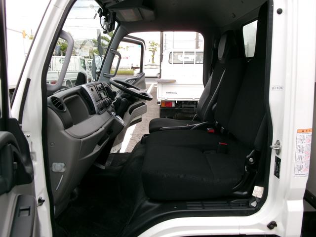 ＮＴ４５０アトラス 　２ｔ全低床中温冷蔵冷凍車　サイドドア　ＡＴ車（デュオニック２．０）　電格ミラー　キーレス　カラ－バックモニター　ＥＴＣ　３，０００ｃｃディーゼルターボ　リースアップ車（17枚目）