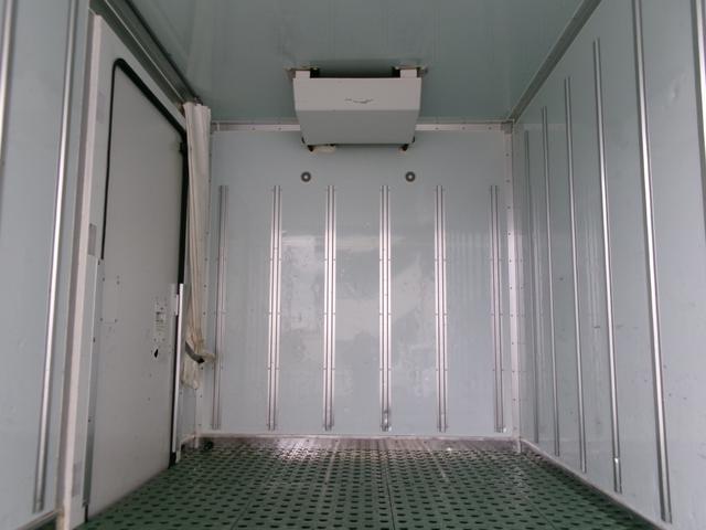 ＮＴ４５０アトラス 　２ｔ全低床中温冷蔵冷凍車　サイドドア　ＡＴ車（デュオニック２．０）　電格ミラー　キーレス　カラ－バックモニター　ＥＴＣ　３，０００ｃｃディーゼルターボ　リースアップ車（42枚目）