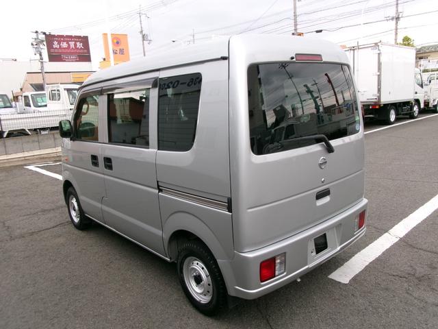 ＮＶ１００クリッパーバン 　ＤＸ　キーレス　エアコン　パワステ　パワーウィンドウ　エアーバック　ＡＴ車　外装仕上げ済み　リースアップ車（3枚目）