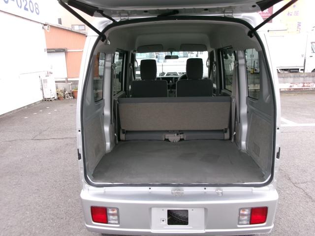 ＮＶ１００クリッパーバン 　ＤＸ　キーレス　エアコン　パワステ　パワーウィンドウ　エアーバック　ＡＴ車　外装仕上げ済み　リースアップ車（5枚目）