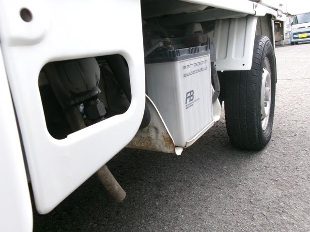 ミニキャブトラック  中温冷蔵冷凍車 左右サイドドア AT車 4WD(切替式) 社外ナビ・TV バックカメラ タイミングベルト交換済みシールあり リースアップ車(12枚目)