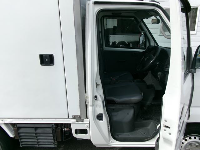 ミニキャブトラック  中温冷蔵冷凍車 左右サイドドア AT車 4WD(切替式) 社外ナビ・TV バックカメラ タイミングベルト交換済みシールあり リースアップ車(20枚目)
