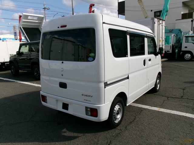 エブリイ ＰＣ　エアコン　パワステ　エアーバック　パワーウィンドウ　キーレス　ＡＢＳ　ＡＴ車　リースアップ車（3枚目）