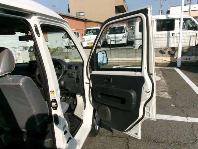 ハイゼットカーゴ 　４ＷＤデッキバン　５速マニュアルミッショ　エアコン　パワステ　エアーバック　パワーウィンドウ　キーレス　ＥＴＣ　外装仕上げ済み　リースアップ車（8枚目）