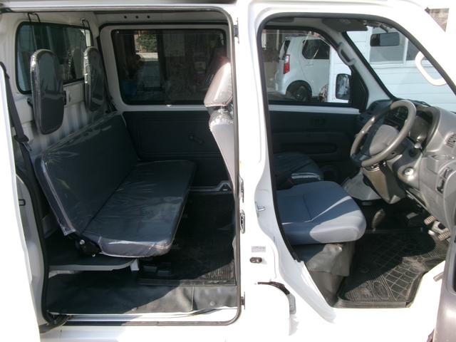ハイゼットカーゴ 　４ＷＤデッキバン　５速マニュアルミッショ　エアコン　パワステ　エアーバック　パワーウィンドウ　キーレス　ＥＴＣ　外装仕上げ済み　リースアップ車（10枚目）