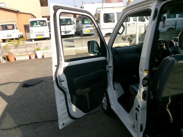 ハイゼットカーゴ 　４ＷＤデッキバン　５速マニュアルミッショ　エアコン　パワステ　エアーバック　パワーウィンドウ　キーレス　ＥＴＣ　外装仕上げ済み　リースアップ車（13枚目）