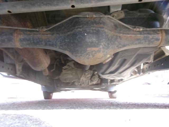 ハイゼットカーゴ 　４ＷＤデッキバン　５速マニュアルミッショ　エアコン　パワステ　エアーバック　パワーウィンドウ　キーレス　ＥＴＣ　外装仕上げ済み　リースアップ車（18枚目）