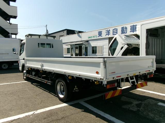 キャンター 　４ｔワイドロング平ボディ　５速マニュアルミッショ　エアコン　パワステ　パワーウィンドウ　エアーバック　ＡＢＳ　キーレス　電格ミラー　リースアップ車（4枚目）